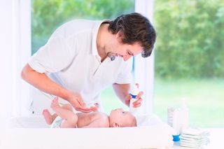 Ce produse cosmetice sunt recomandate pentru bebeluși?