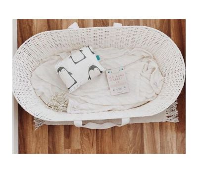Ahoj - Cosulet bebe pentru dormit handmade din material ecologic Baby alb, include stand - 
